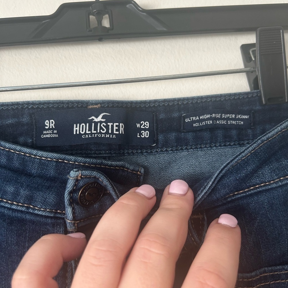 Hollister jeans size 9 Ultra- High rise super skinny - Picture 4 of 6
